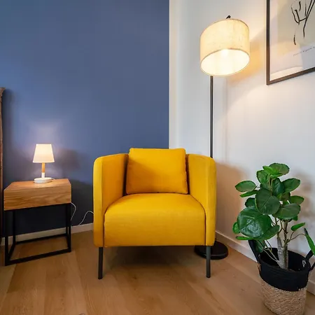 Raw-Flat Meier - Modern - Stylisch - Balkon - Netflix Билефельд Экстерьер фото